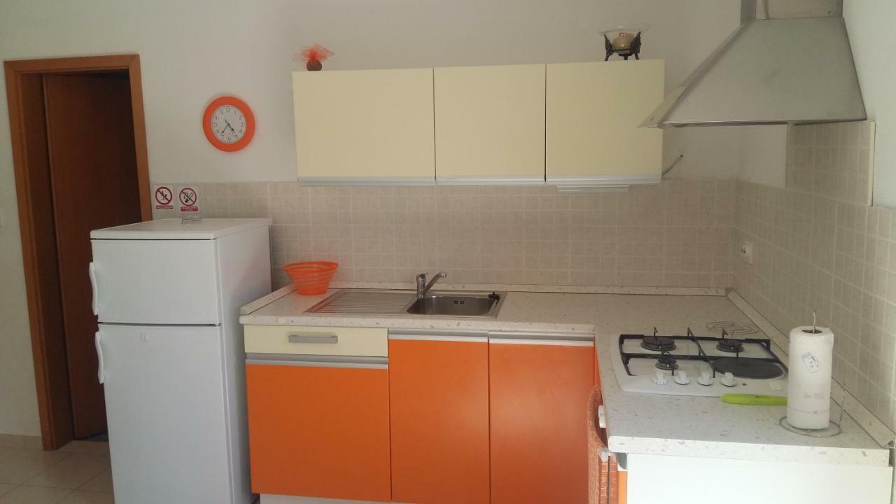 Apartment Viola Supetar Exteriör bild